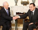 Peres, Mubarak discuss in Cairo direct Israeli-Palestinian talks