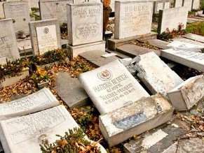 Vandalized Romanian Jewish cemetery restored