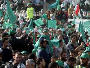 Hundreds march in Gaza marking second anniversary of Cast Lead