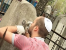 В России проходят волонтерские уборки еврейских кладбищ