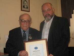 EAJC Award Given to Kazakshtan Professor