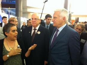 European Parliament President Jerzy Buzek urged again Monday the &quot;immediate release&quot; of Gilad Shalit, the Israeli sold