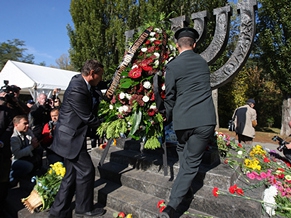 EAJC Delegation Takes Part in Memorial Event in Kyiv