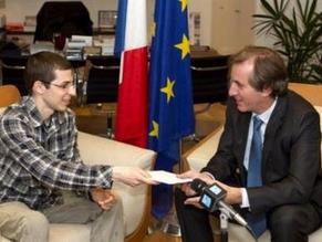 Gilad Shalit thanks President Sarkozy and Chancellor Merkel for their support in his release