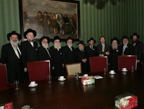 Dutch MPs and Rabbis join in paying respects to murdered people in Toulouse