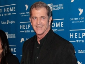 U.S. writer accuses Mel Gibson of anti-Semitism, Holocaust denial