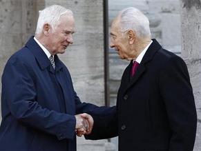 Shimon Peres visits Canada, will meet PM Stephen Harper, a keen backer of Israel