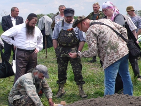 На Днепропетровщине перезахоронят почти полтысячи жертв Холокоста