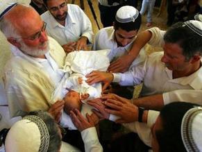 Berlin hospital suspends circumcisions after court ruling