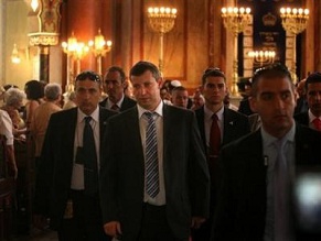 Israeli minister in Bulgaria after suicide bombing