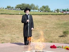 Rabbi Lau’s historical visit to Rostov’s community