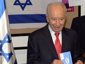 With set smiles, Israeli leaders head to polls