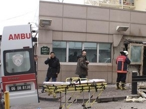 Suicide bomber kills guard at US embassy in Turkey