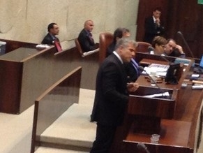 Lapid: 10% of population threatening civil war