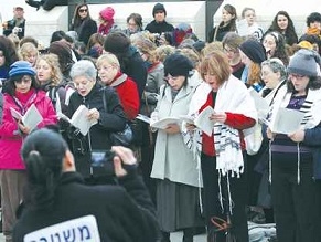 Kotel Rabbi: Ban on WoW prayer won&#039;t be enforced