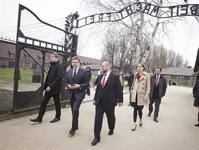 European Parliament’s Schulz participates in ‘deeply moving’ official Polish commemoration of 70th anniversary of Warsaw Ghetto