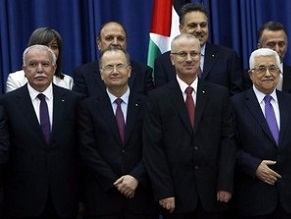 New PA gov&#039;t sworn in amid failure to form gov&#039;t with Hamas