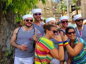 Thousands turn out for Tel Aviv Gay Pride Parade