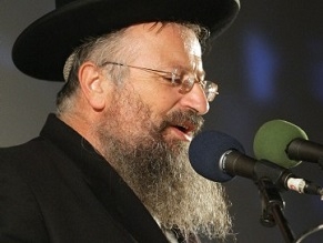 Chief rabbi candidate to be grilled over ‘racist’ comments