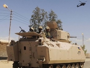 Egypt army pummels Sinai militants, killing dozens