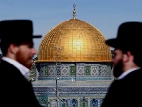 Knesset Committee: Everyone who wants to must be able to pray on Temple Mount