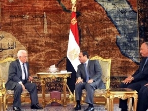 Report: Egypt offers Abbas a Palestinian state in Sinai