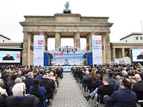 Представители ЕАЕК приняли участие в митинге против антисемитизма в Берлине