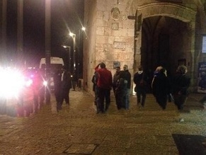 2 Jewish men wounded outside Jerusalem’s Jaffa Gate in suspected terrorist attack