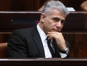 Lapid to Netanyahu: You are disconnected, you live in an aquarium