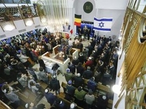 Jews of Belgium pay tribute to the memory of the 17 people killed in Paris terror attacks