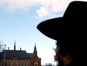 Dutch Jews demand government deploy troops near synagogues