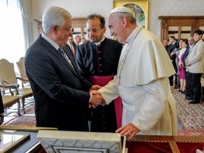 At Vatican audience, Pope Francis praises PA President Abbas as an &#039;angel of peace&#039;