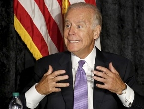 Biden meets Jewish leaders in Florida to defend Iran nuclear deal