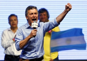 New Argentinian pres. says ties with Israel will improve, appoints rabbi to cabinet