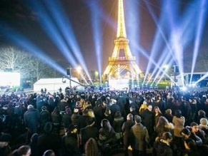 Some 6,000 people at menorah lighting at the base of Eiffel Tower in Paris