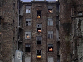 Израильские архитекторы зажгли ханукальные свечи в домах бывшего Варшавского гетто