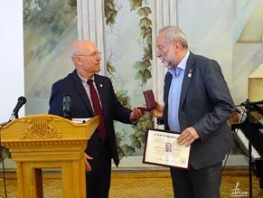 Иосифу Зисельсу вручена медаль Острожской академии