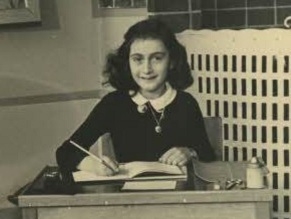 Rare handwritten note by Anne Frank sells for 140,000 euros