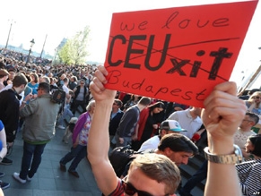 Соросовский университет в Венгрии оказался на грани закрытия