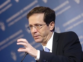 Herzog to Diaspora Jews: Fight Western Wall decision, don&#039;t be polite