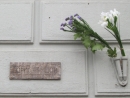 В Москве на доме, где жил Немцов, установлена мемориальная табличка
