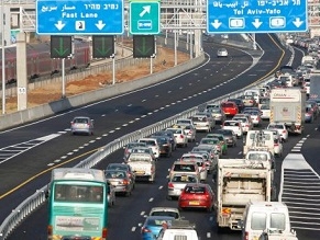Transportation pilot programs aim to address traffic burden in Israeli cities