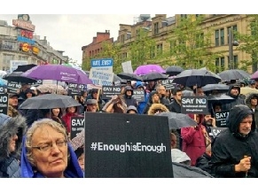 В Манчестере евреи вышли на митинг против антисемитизма