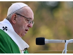 Папа римский почтил память евреев, погибших в Вильнюсском гетто