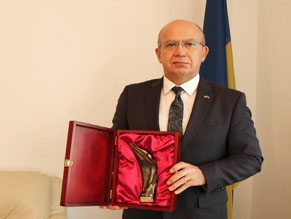 Олег Сенцов получил премию Платформы европейской памяти и совести