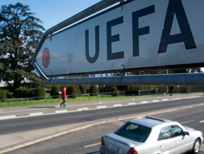 УЕФА расследует поведение фанатов &quot;Челси&quot; на матче Лиги Европы