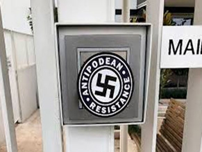 Австралийские неонацисты осквернили учреждение, где проживают лица, пережившие Холокост