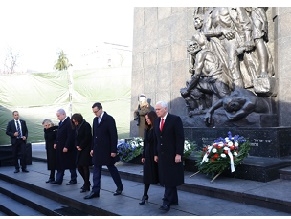 Моравецкий, Нетаньяху и Пенс почтили память героев Варшавского гетто