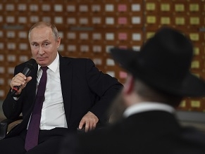 Putin jokes about Jews and money during visit to Crimea
