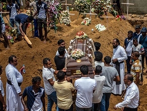 «Исламское государство» взяло на себя ответственность за теракты на Шри-Ланке